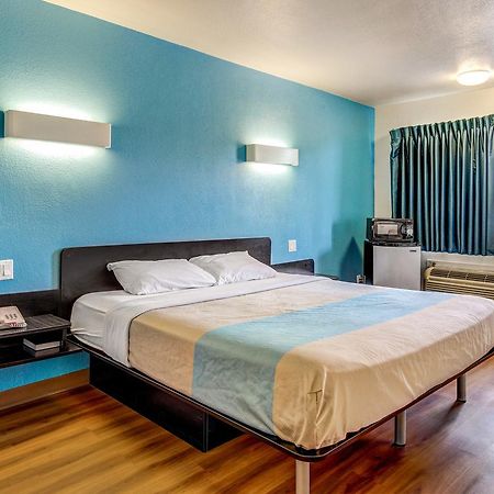 Motel 6 Waco - Lacy Lakeview Bellmead Exteriör bild
