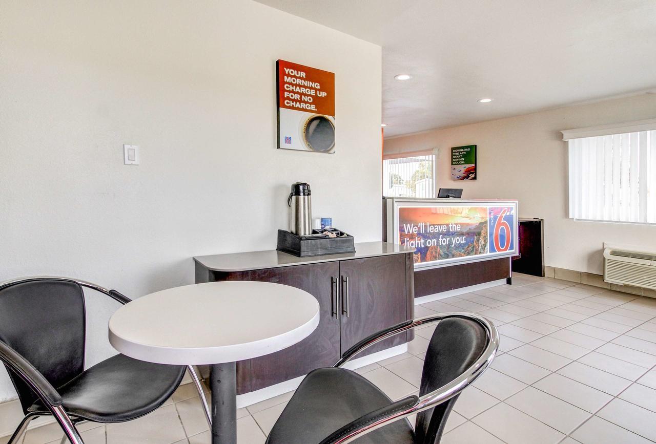 Motel 6 Waco - Lacy Lakeview Bellmead Exteriör bild